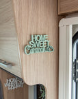 Holz-Schriftzug Home Sweet Caravan
