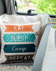 Camping Deko Kissen Eat Sleep Camp Repeat auf Sitzbank im Wohnmobil